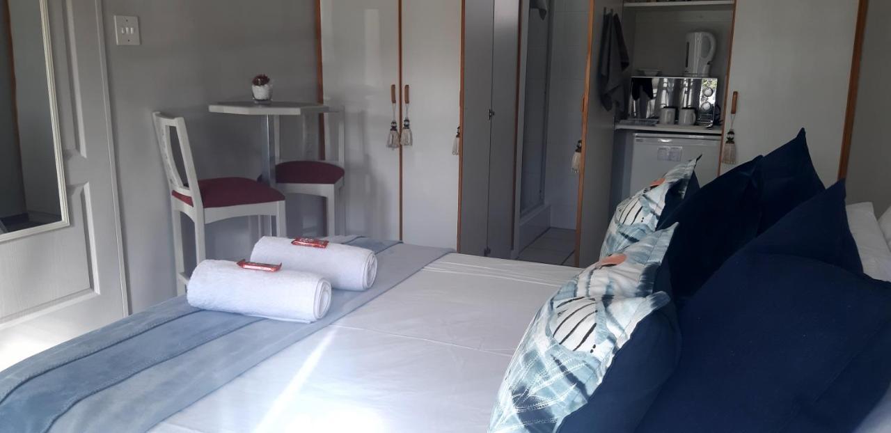 Shark Cove Little Cottage Kleinbaai エクステリア 写真