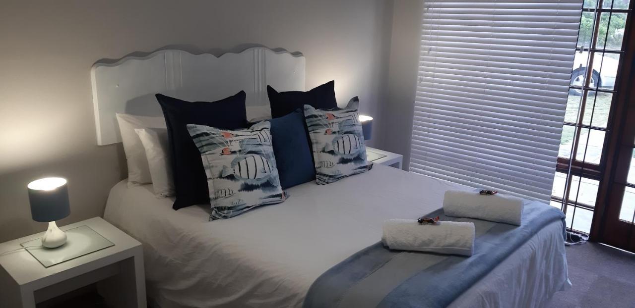Shark Cove Little Cottage Kleinbaai エクステリア 写真