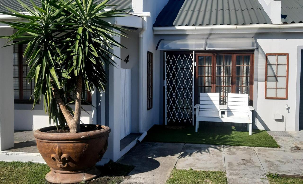 Shark Cove Little Cottage Kleinbaai エクステリア 写真