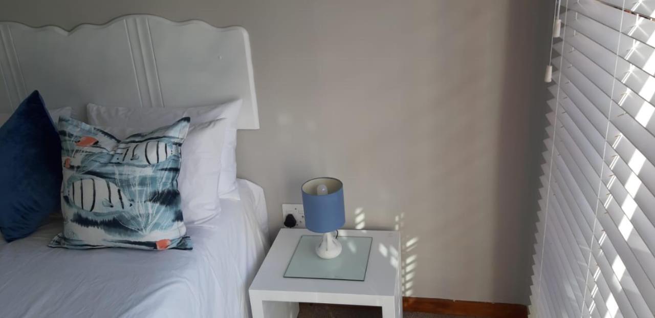 Shark Cove Little Cottage Kleinbaai エクステリア 写真